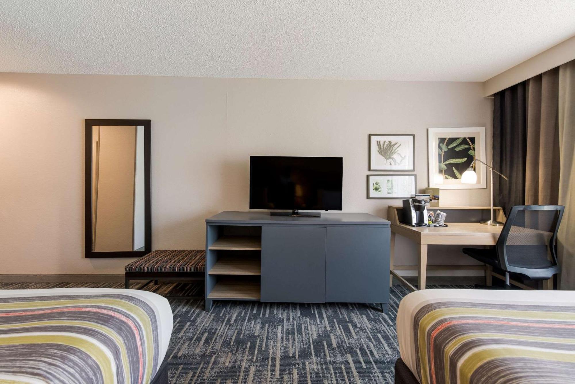 Country Inn & Suites By Radisson, Wichita East, Ks Dış mekan fotoğraf