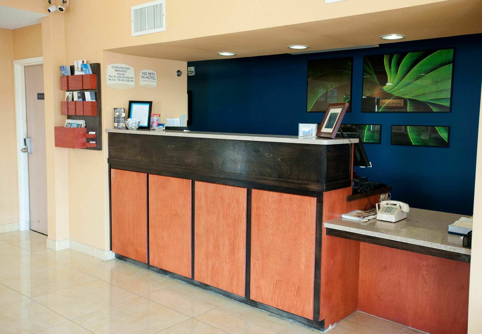 Country Inn & Suites By Radisson, Wichita East, Ks Dış mekan fotoğraf